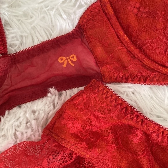 Victoria’s Secret vintage Red orange garter lace skirt - Picture 3 of 10